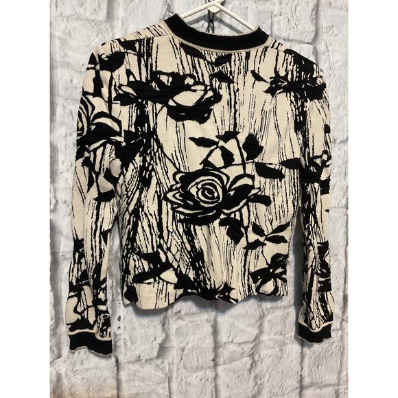 St. John Size 6 Zip Front Sweater Black & White - Picture 6 of 6